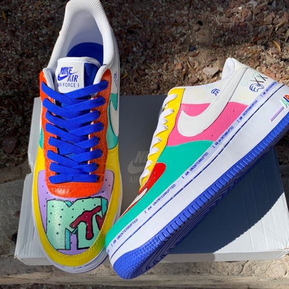 Size 11.5 - Picture 2 of 6